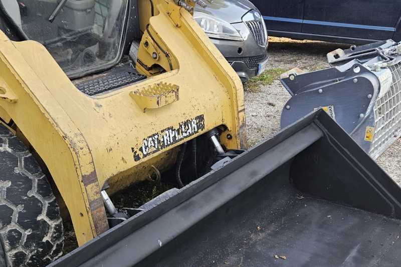 OmecoHub - Immagine CATERPILLAR 272C